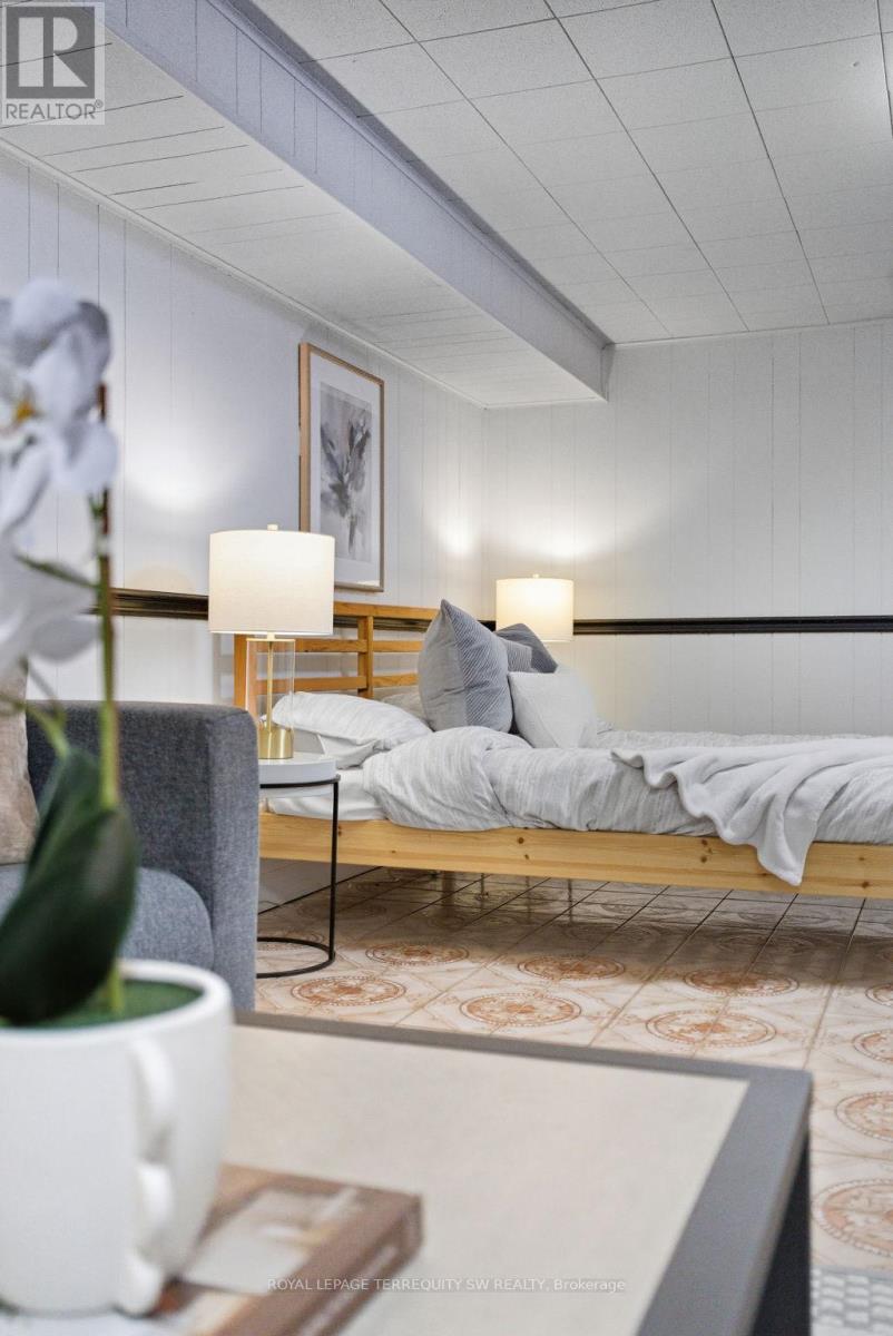 Bsmt - 497 Ossington Avenue, Toronto, Ontario  M6G 3T3 - Photo 12 - C12999942