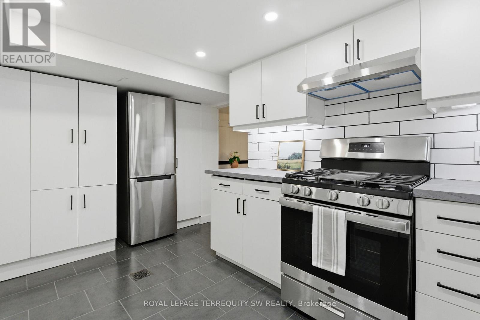 Bsmt - 497 Ossington Avenue, Toronto, Ontario  M6G 3T3 - Photo 20 - C12999942