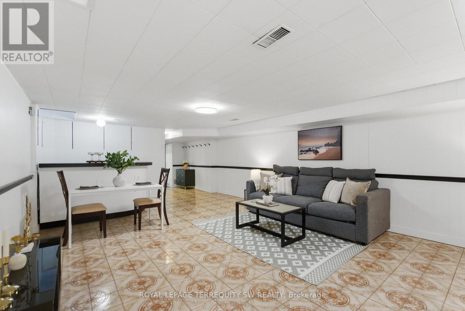 Bsmt - 497 Ossington Avenue, Toronto, Ontario  M6G 3T3 - Photo 9 - C12999942