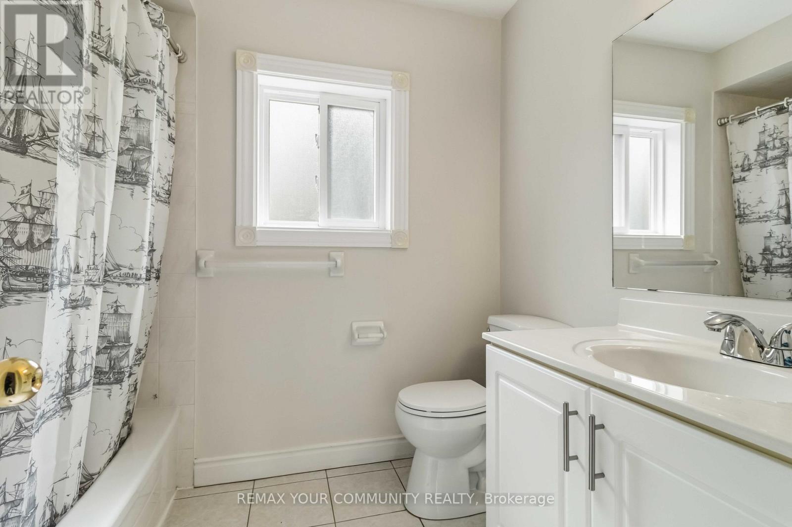 120 Shaftsbury Avenue, Richmond Hill, Ontario  L4C 0G6 - Photo 17 - N12964954