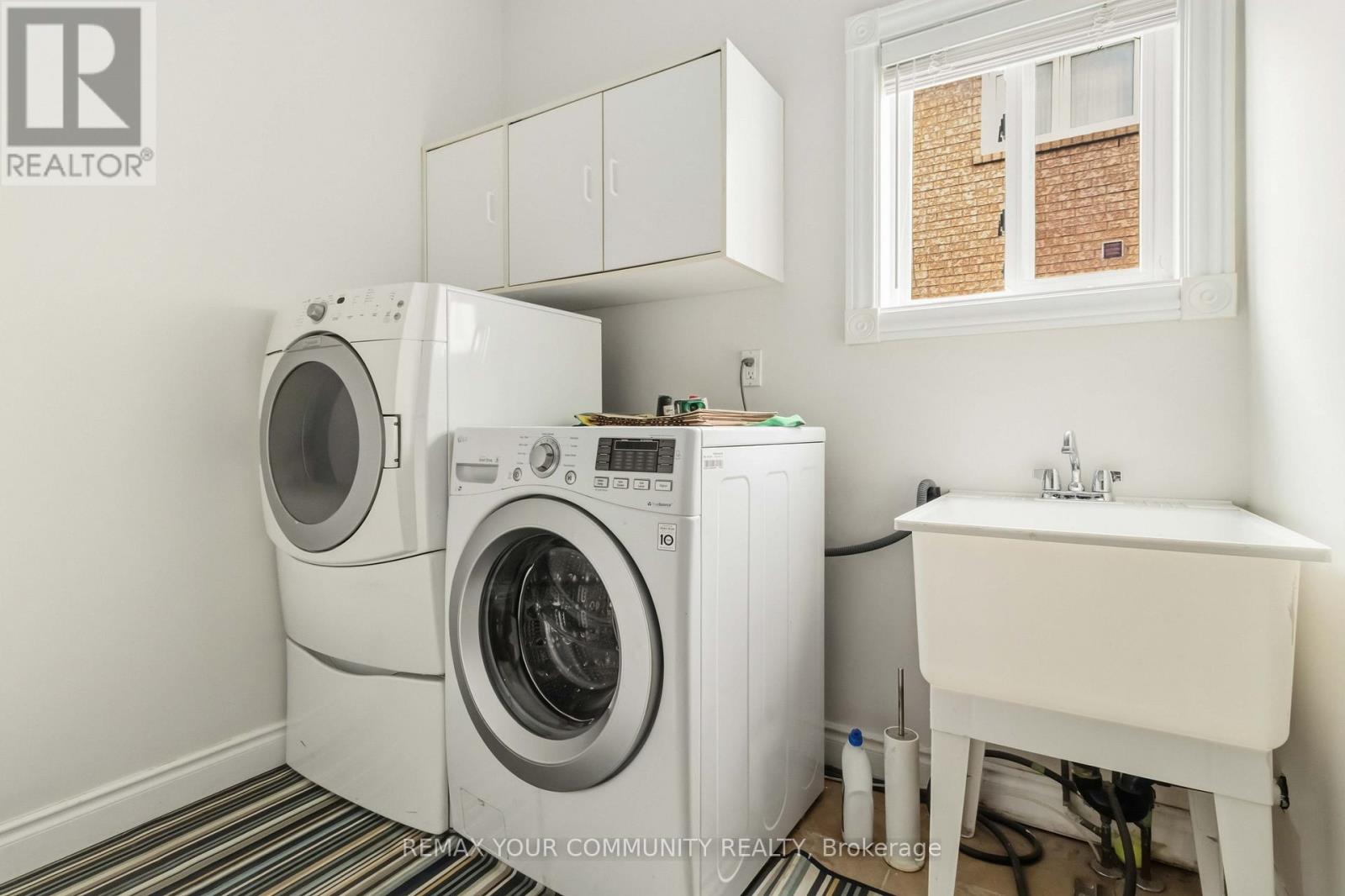 120 Shaftsbury Avenue, Richmond Hill, Ontario  L4C 0G6 - Photo 16 - N12964954