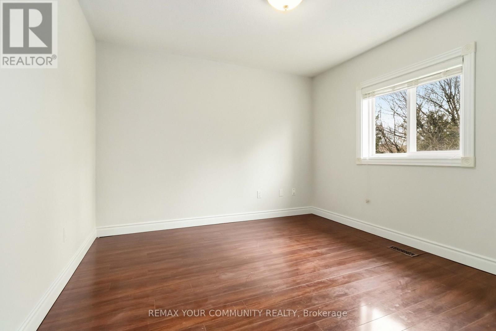 120 Shaftsbury Avenue, Richmond Hill, Ontario  L4C 0G6 - Photo 22 - N12964954