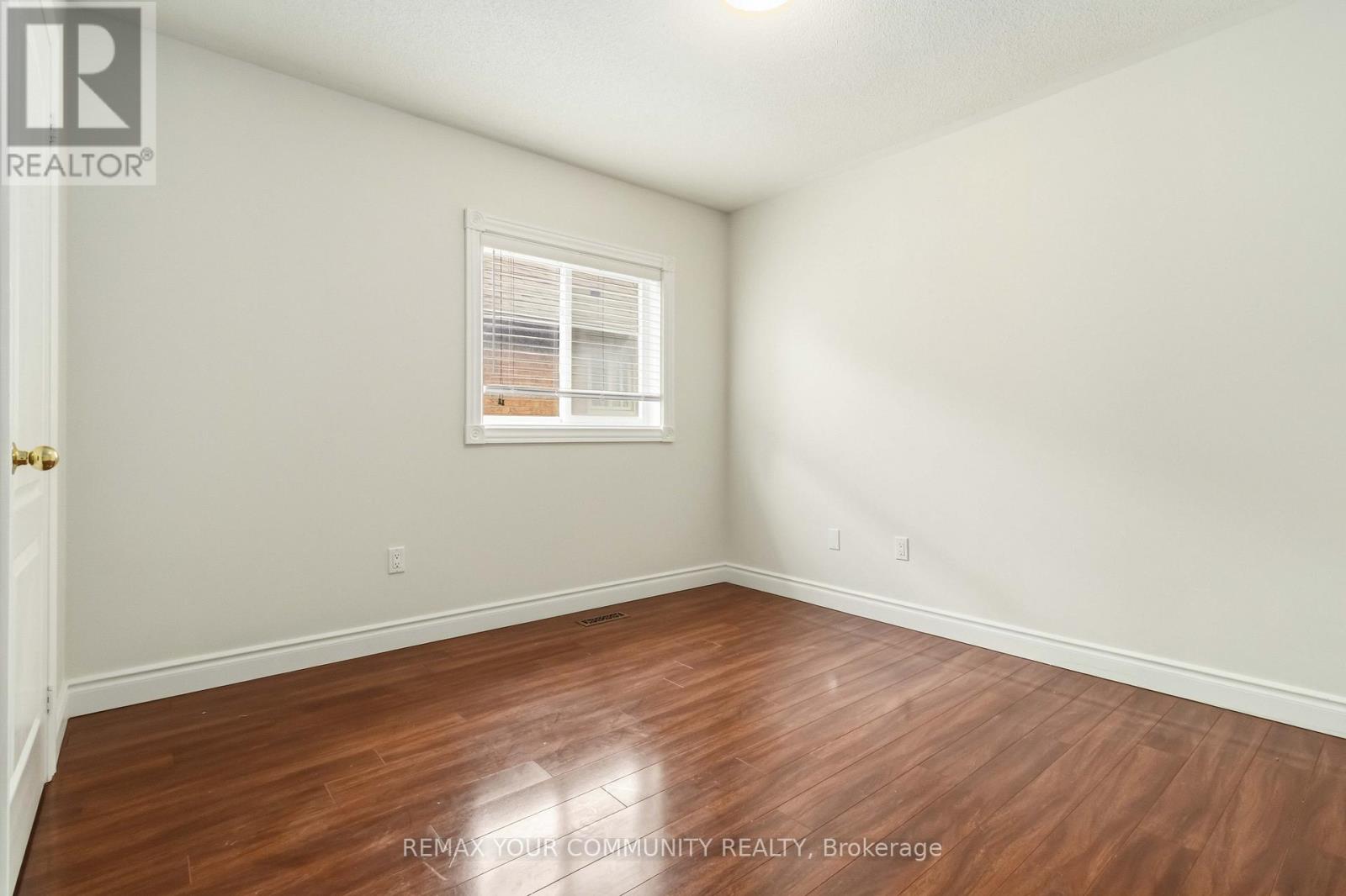 120 Shaftsbury Avenue, Richmond Hill, Ontario  L4C 0G6 - Photo 24 - N12964954