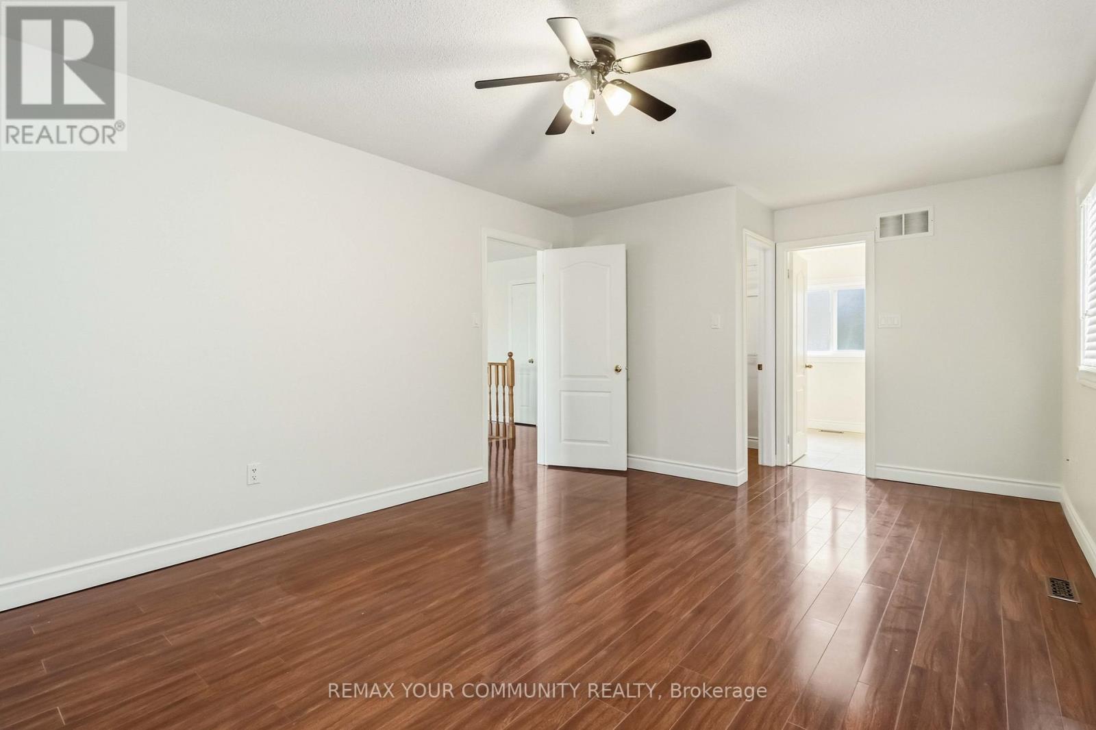 120 Shaftsbury Avenue, Richmond Hill, Ontario  L4C 0G6 - Photo 18 - N12964954