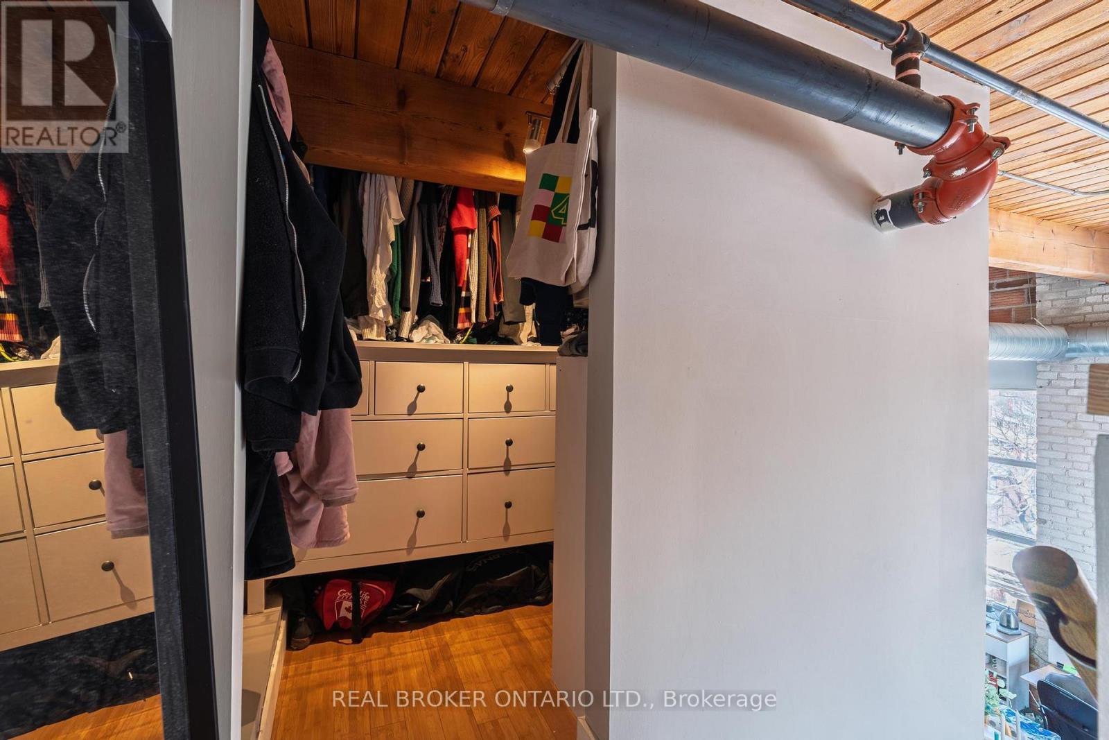 Ph3 - 2154 Dundas Street W, Toronto, Ontario  M6R 1X3 - Photo 23 - W12774010