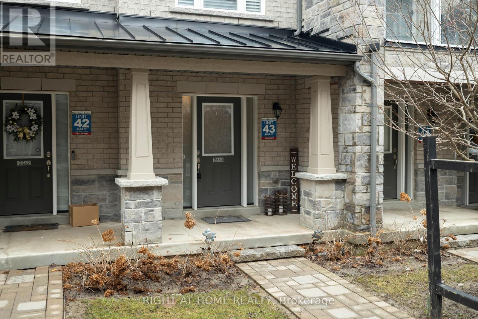 2560 Ladyfern Crossing, Pickering, Ontario  L1X 0E6 - Photo 2 - E12999882