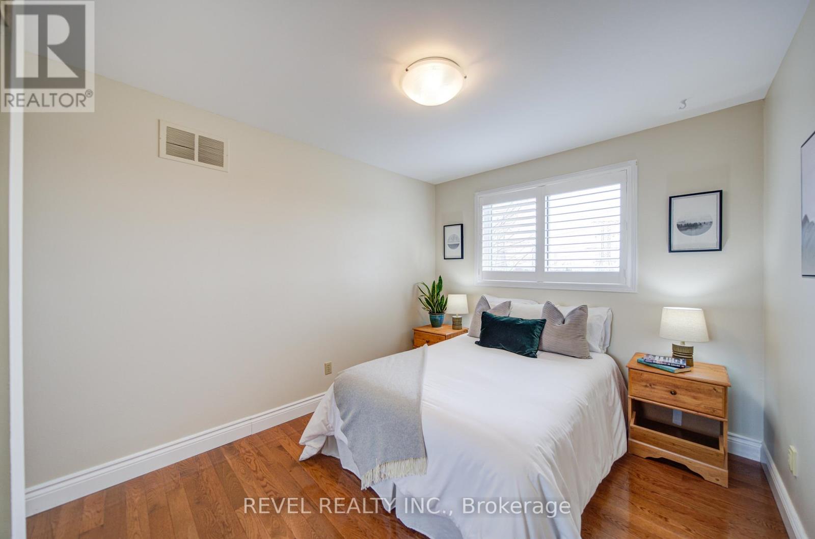 2255 Wildwood Crescent, Pickering, Ontario  L1X 2R7 - Photo 21 - E12999892