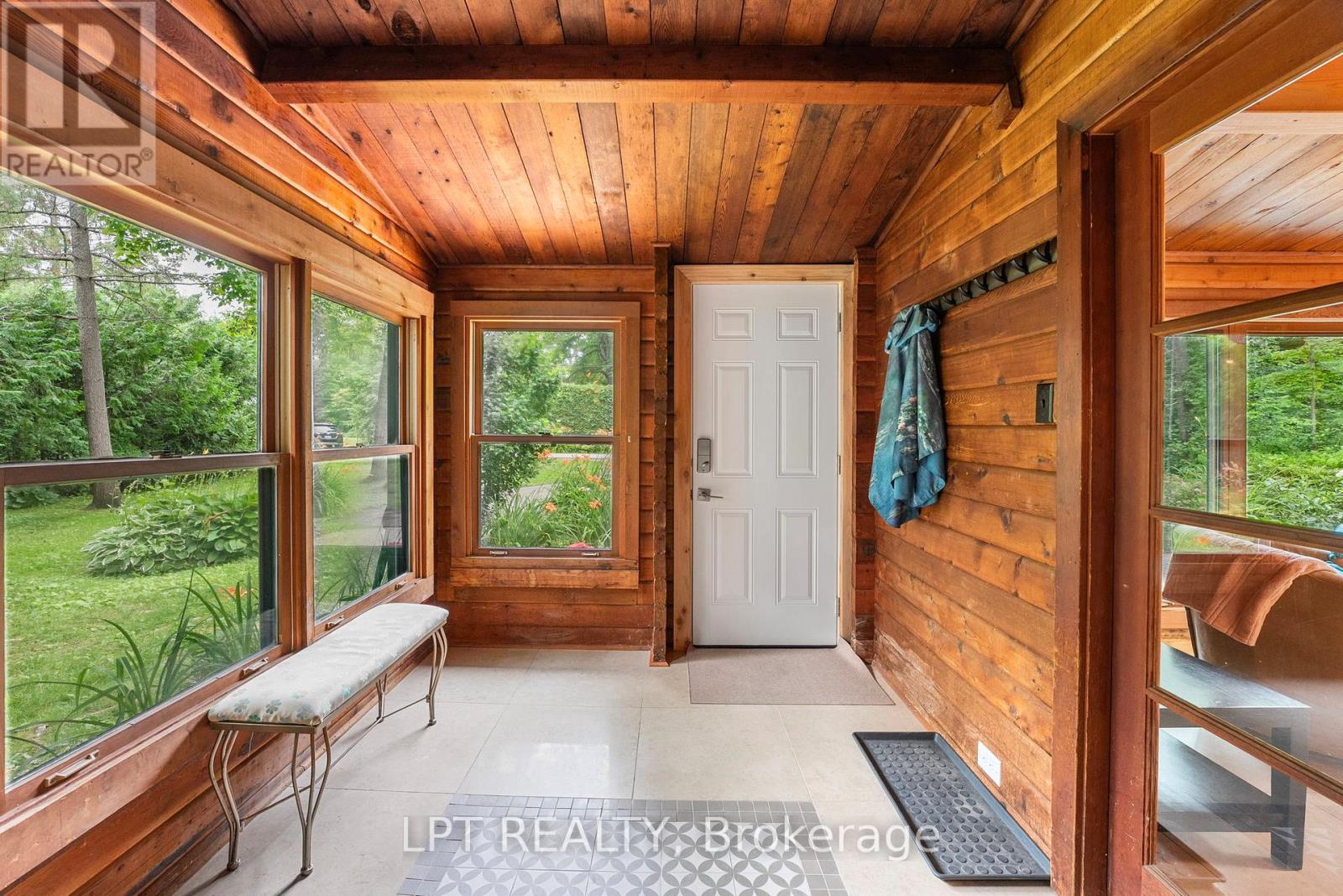 10 Maplewood Lane, Georgina, Ontario  L0E 1R0 - Photo 8 - N12999878