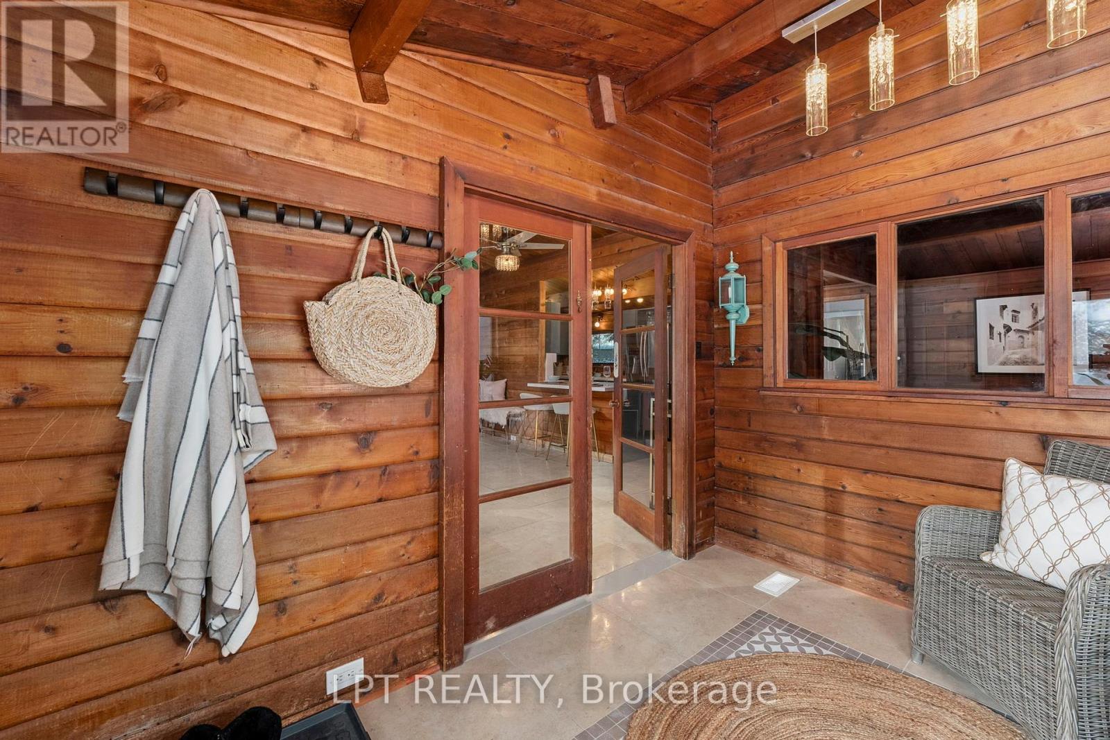 10 Maplewood Lane, Georgina, Ontario  L0E 1R0 - Photo 9 - N12999878