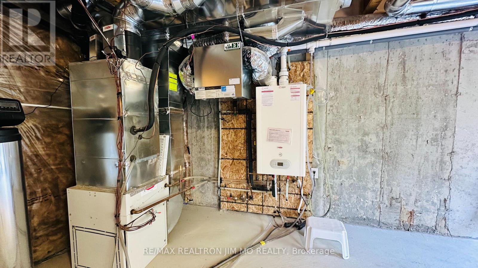 114 Blue Forest Crescent, Barrie, Ontario  L9J 0N7 - Photo 32 - S12999852