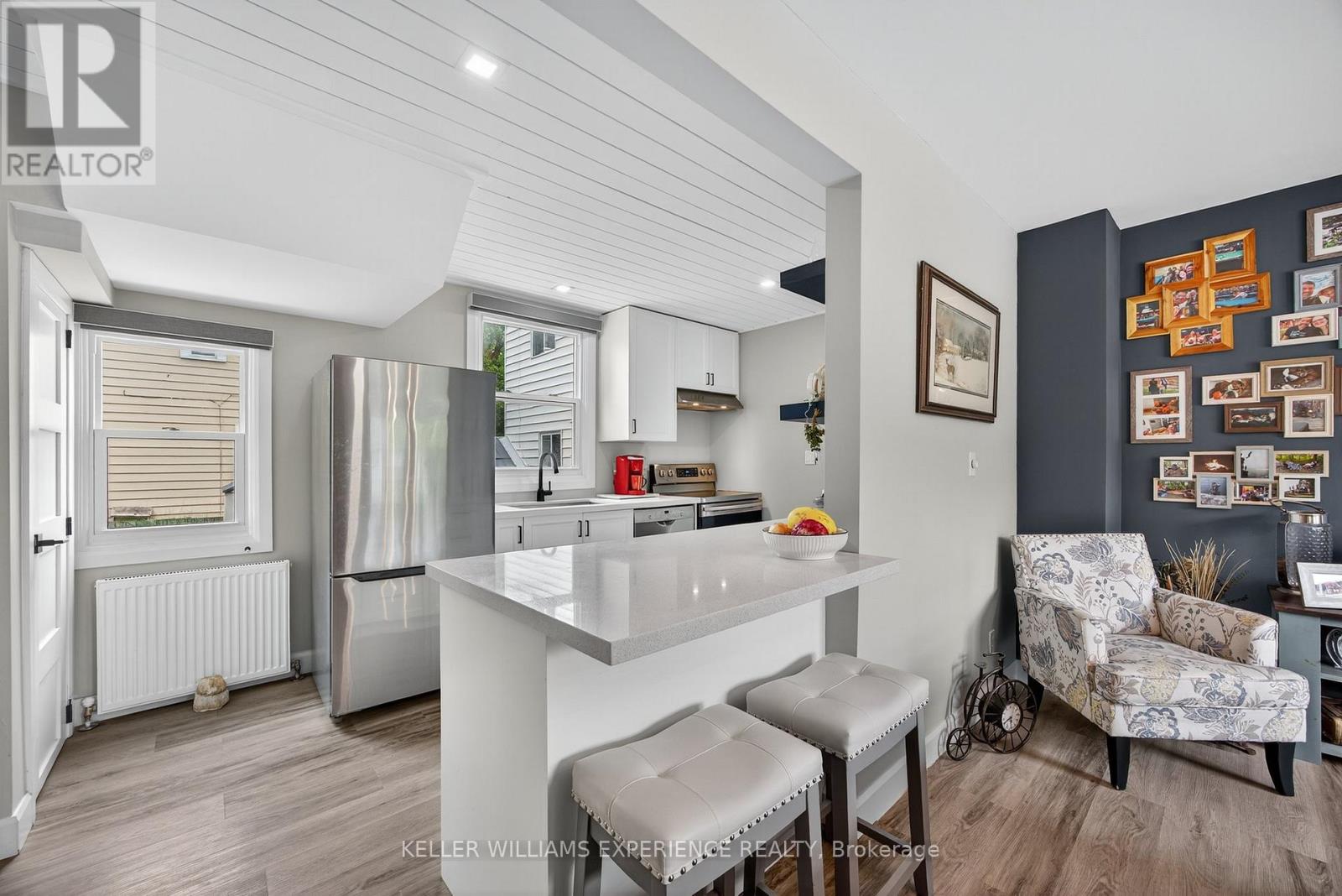 120 Dunlop Street, Orillia, Ontario  L3V 5P4 - Photo 17 - S12999916