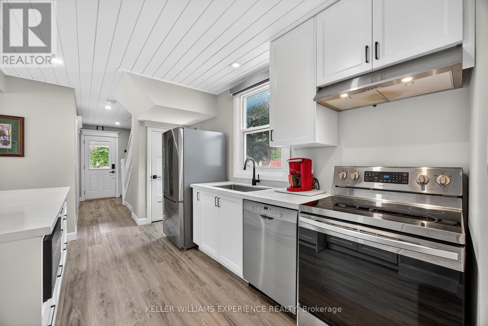 120 Dunlop Street, Orillia, Ontario  L3V 5P4 - Photo 21 - S12999916