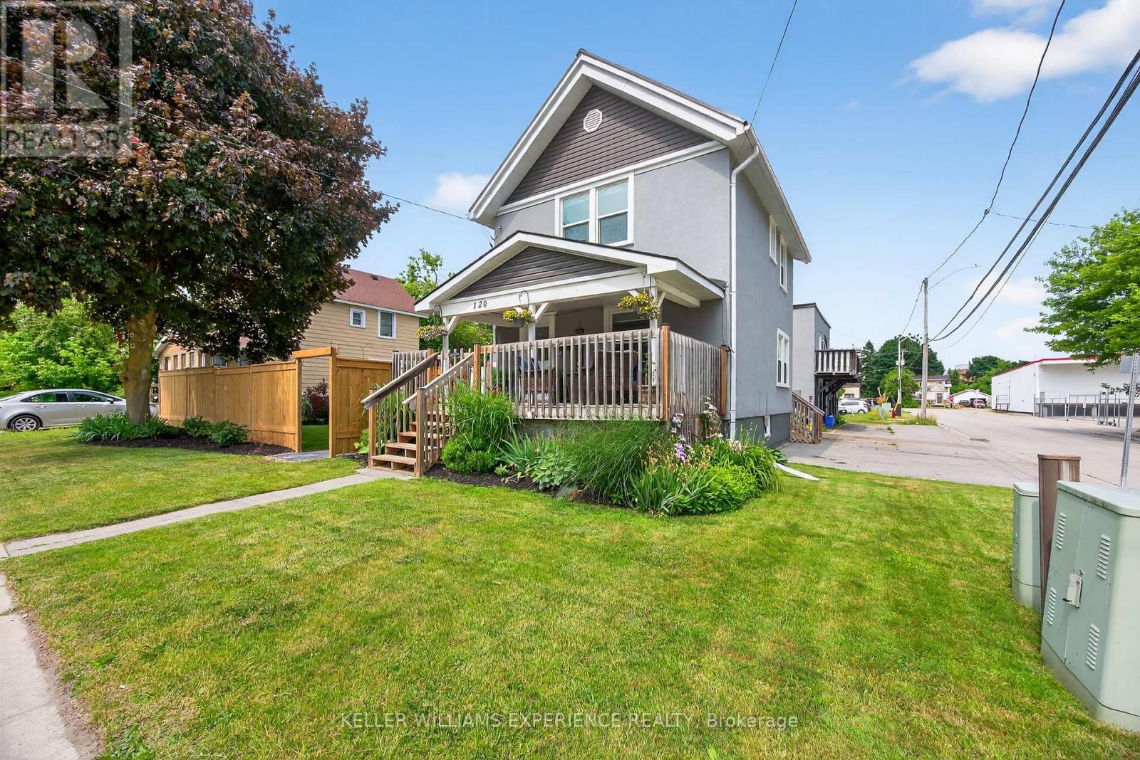 120 Dunlop Street, Orillia, Ontario  L3V 5P4 - Photo 3 - S12999916