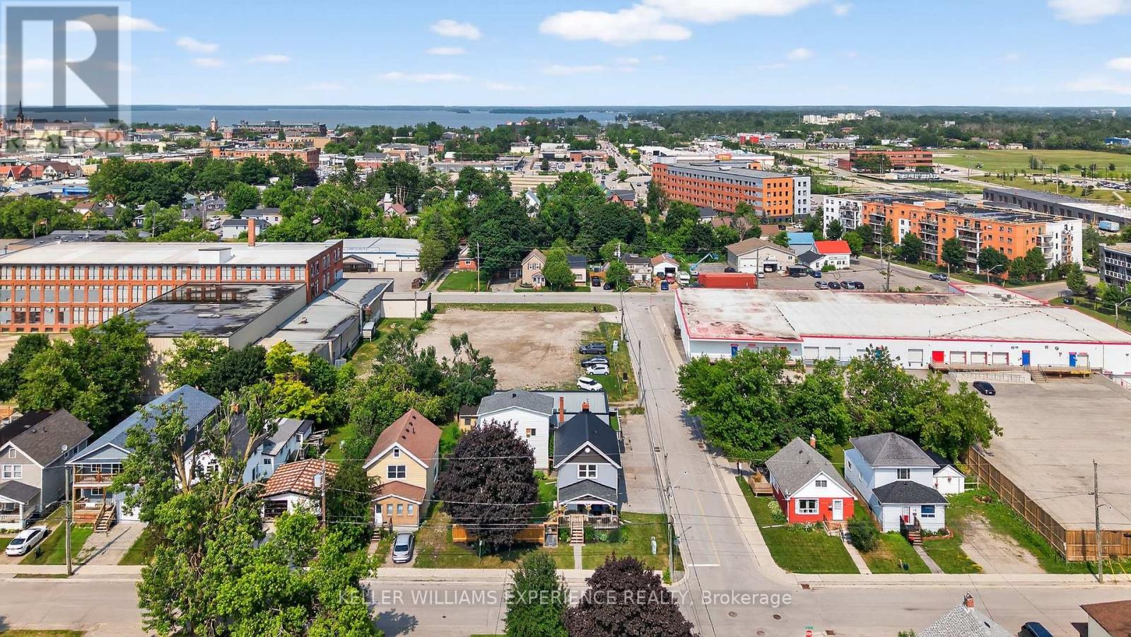 120 Dunlop Street, Orillia, Ontario  L3V 5P4 - Photo 45 - S12999916