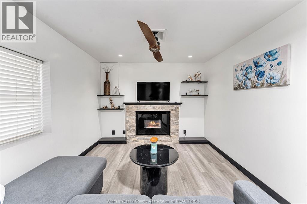 315 River Avenue, Lasalle, Ontario  N9J 1A1 - Photo 12 - 26008171