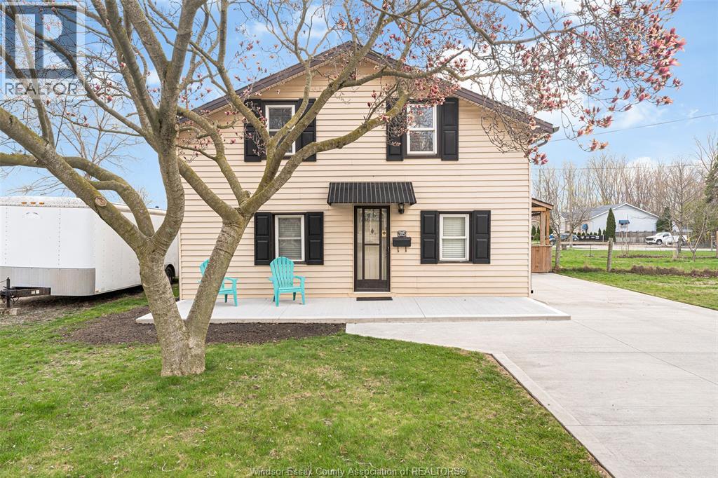 315 River Avenue, Lasalle, Ontario  N9J 1A1 - Photo 2 - 26008171