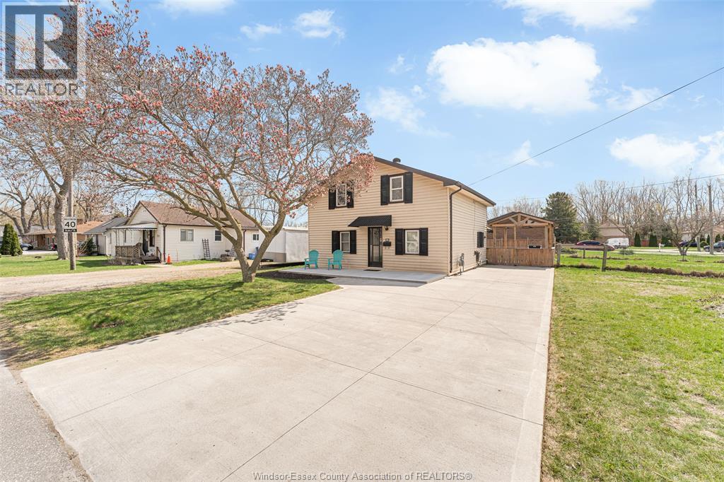 315 River Avenue, Lasalle, Ontario  N9J 1A1 - Photo 3 - 26008171