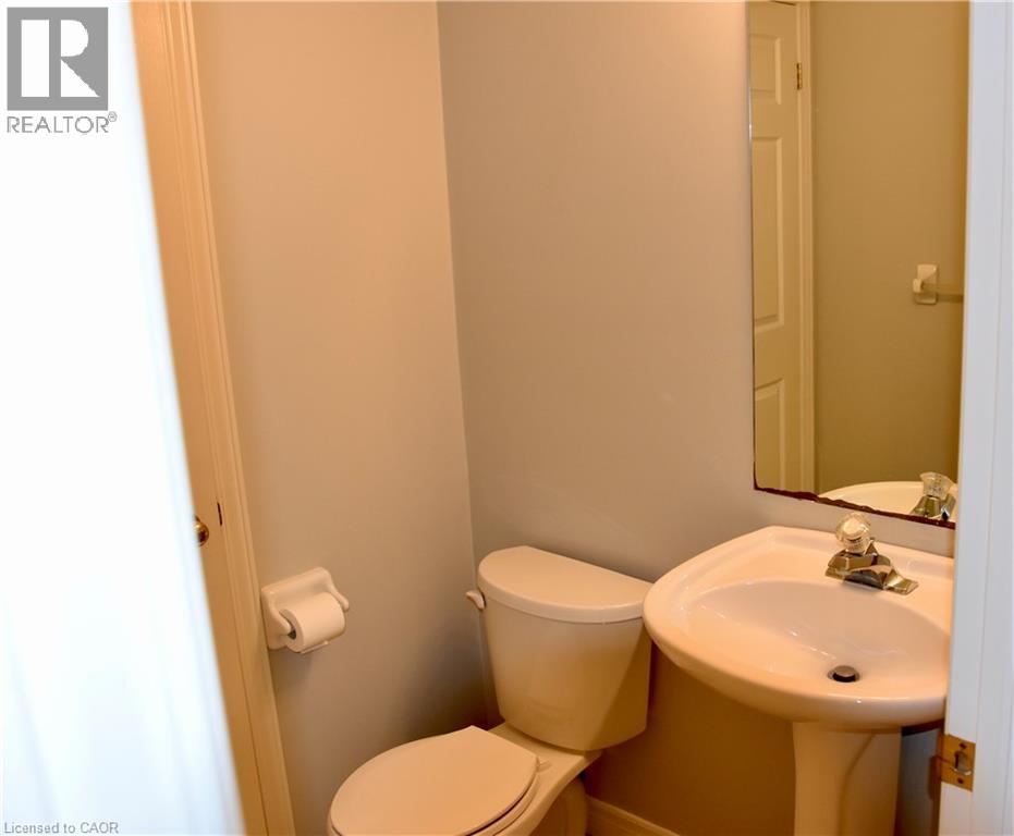 600 Brandenburg Boulevard, Waterloo, Ontario  N2T 2V3 - Photo 12 - 40820764