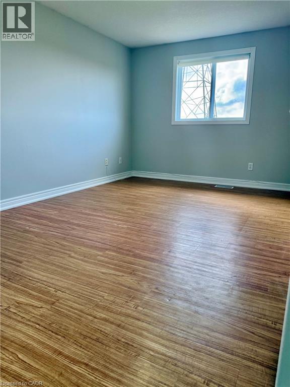 600 Brandenburg Boulevard, Waterloo, Ontario  N2T 2V3 - Photo 16 - 40820764