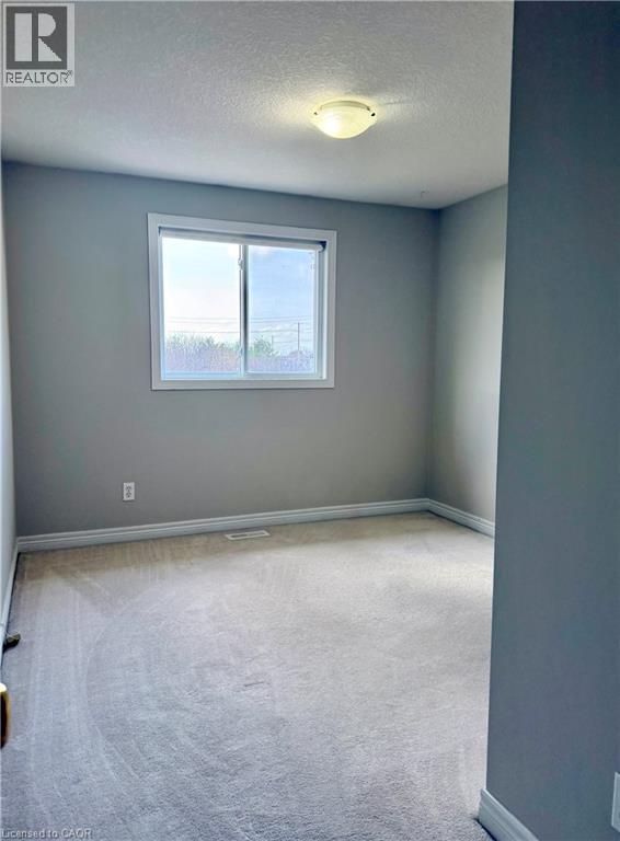 600 Brandenburg Boulevard, Waterloo, Ontario  N2T 2V3 - Photo 17 - 40820764