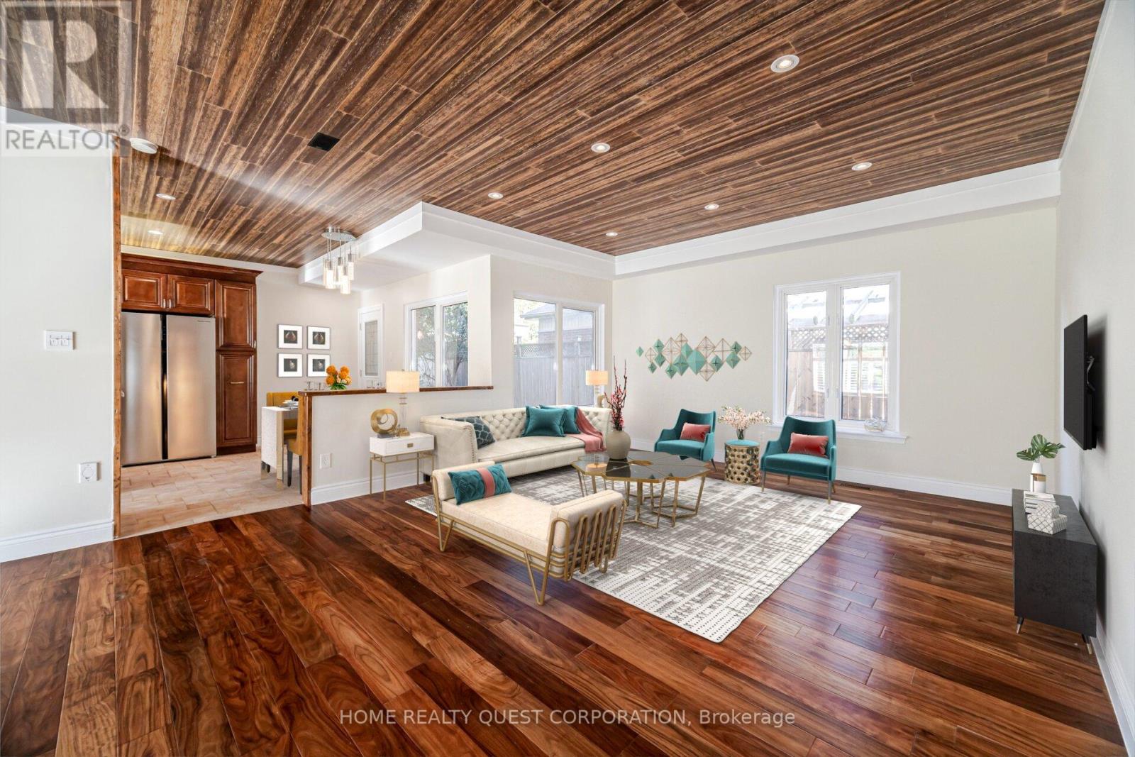 41 Bowshelm Court, Mississauga, Ontario  L5N 1K2 - Photo 10 - W12999808