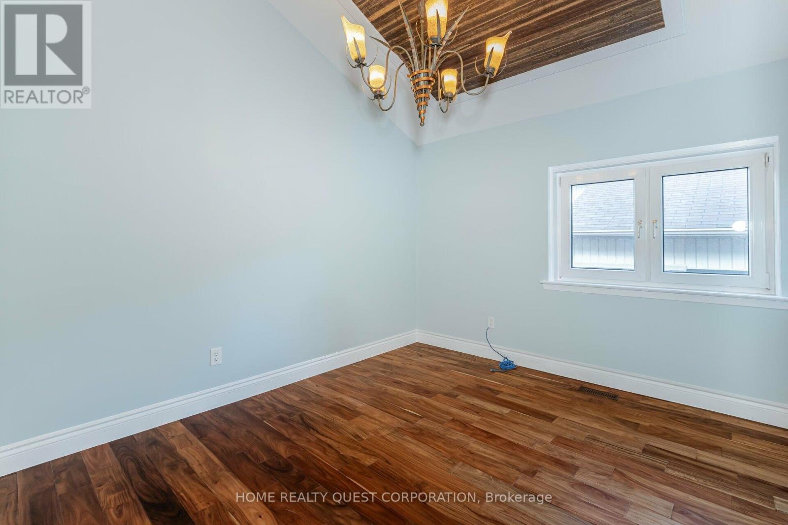 41 Bowshelm Court, Mississauga, Ontario  L5N 1K2 - Photo 26 - W12999808