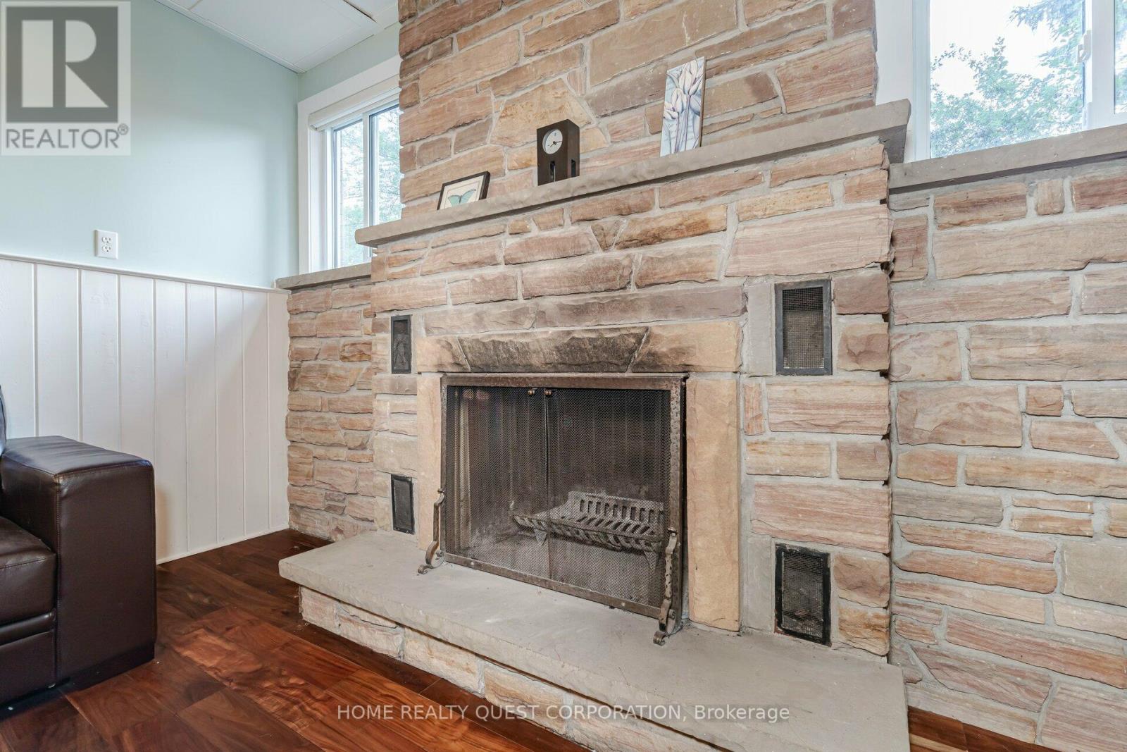 41 Bowshelm Court, Mississauga, Ontario  L5N 1K2 - Photo 34 - W12999808