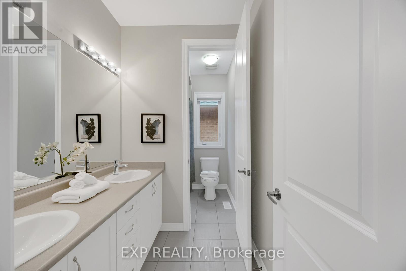 34 Carnegie Drive, Oakville, Ontario  L6H 0V8 - Photo 26 - W12999822