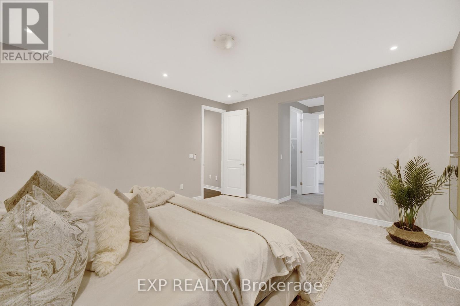 34 Carnegie Drive, Oakville, Ontario  L6H 0V8 - Photo 33 - W12999822