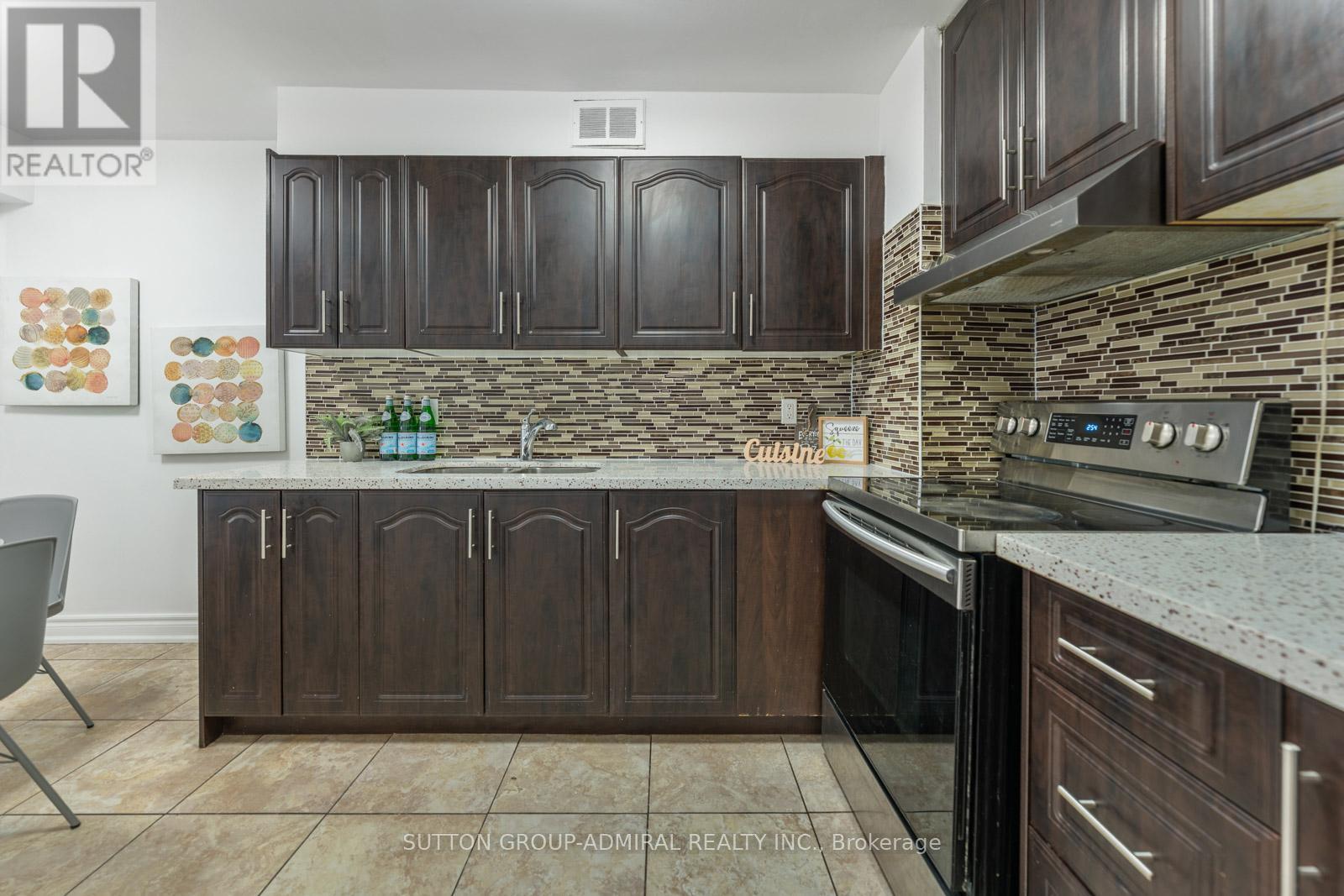 508 - 1 Four Winds Drive, Toronto, Ontario  M3J 2T1 - Photo 7 - W12999850