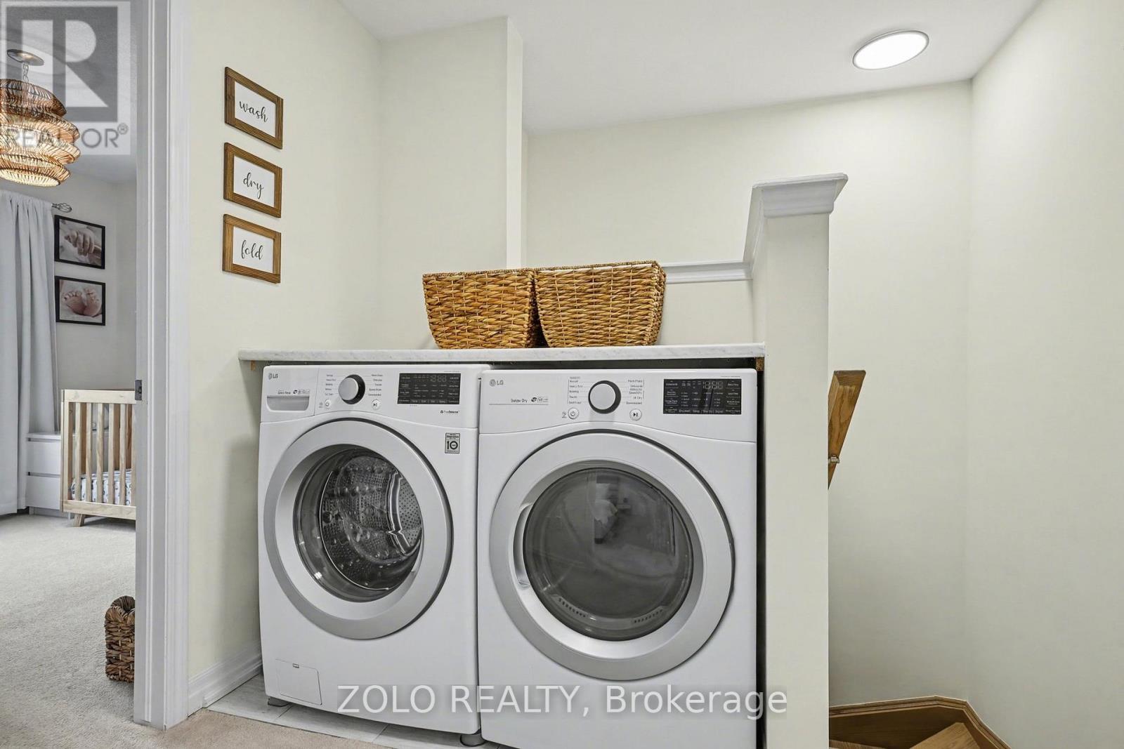 137 Christopher Road, Oakville, Ontario  L6H 0X9 - Photo 10 - W12999854