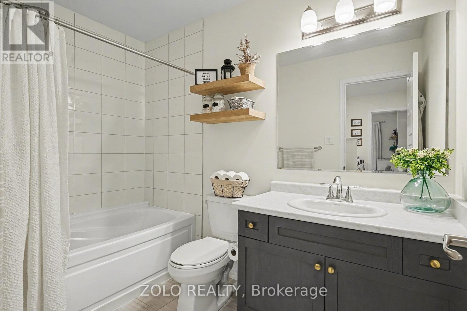 137 Christopher Road, Oakville, Ontario  L6H 0X9 - Photo 15 - W12999854