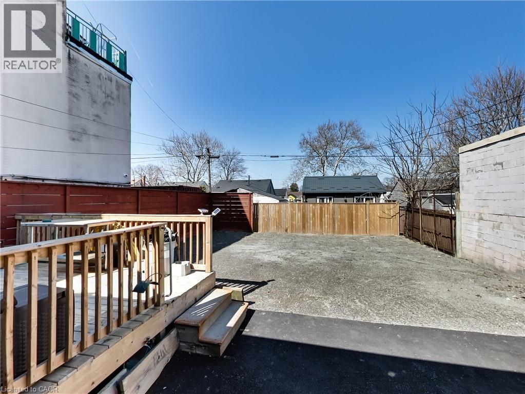 229 Parkdale Avenue N, Hamilton, Ontario  L8H 5X4 - Photo 41 - 40820522