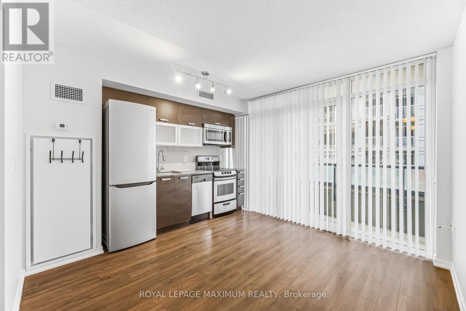 728 W - 36 Lisgar Street, Toronto, Ontario  M6J 0C7 - Photo 11 - C12989918