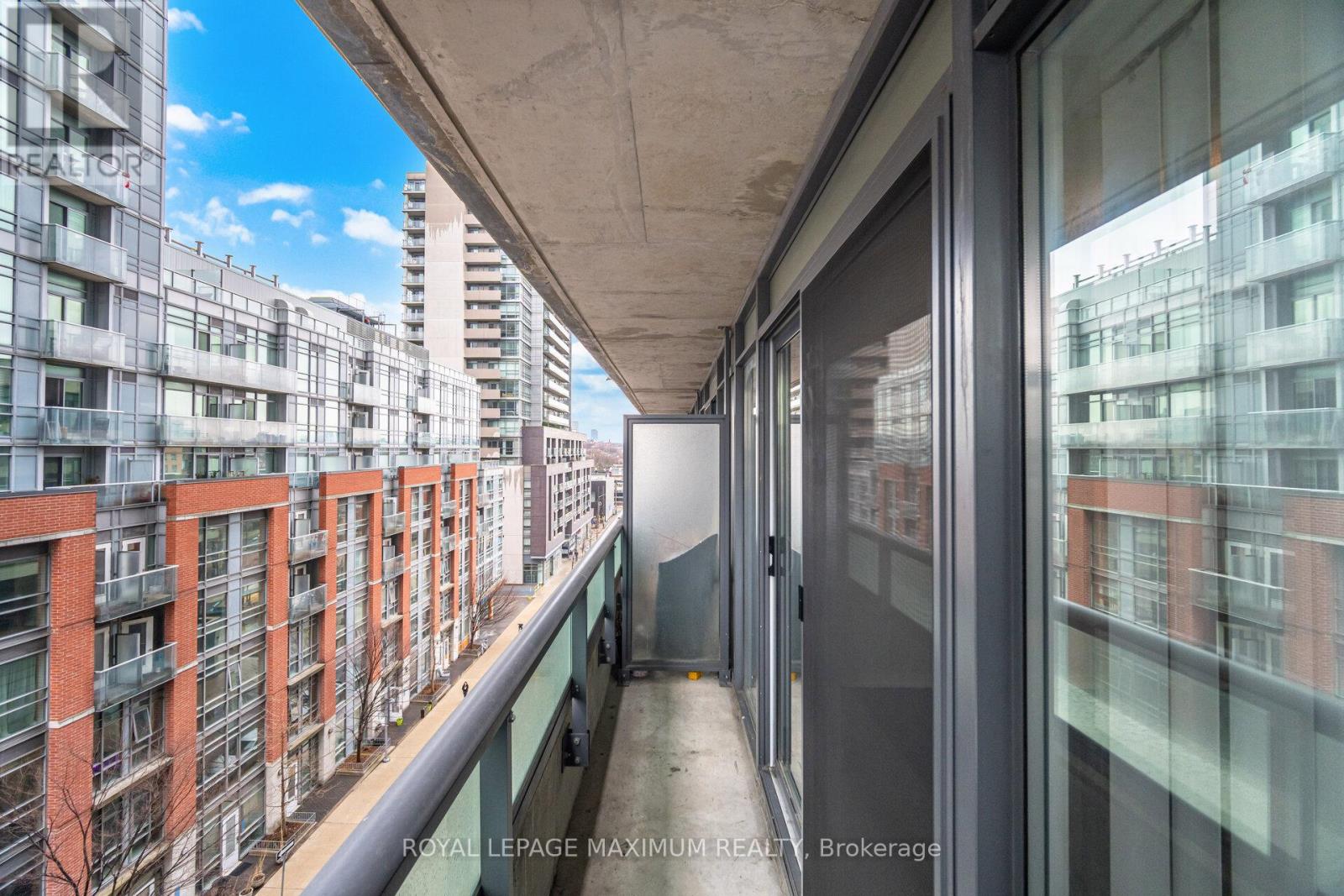 728 W - 36 Lisgar Street, Toronto, Ontario  M6J 0C7 - Photo 15 - C12989918