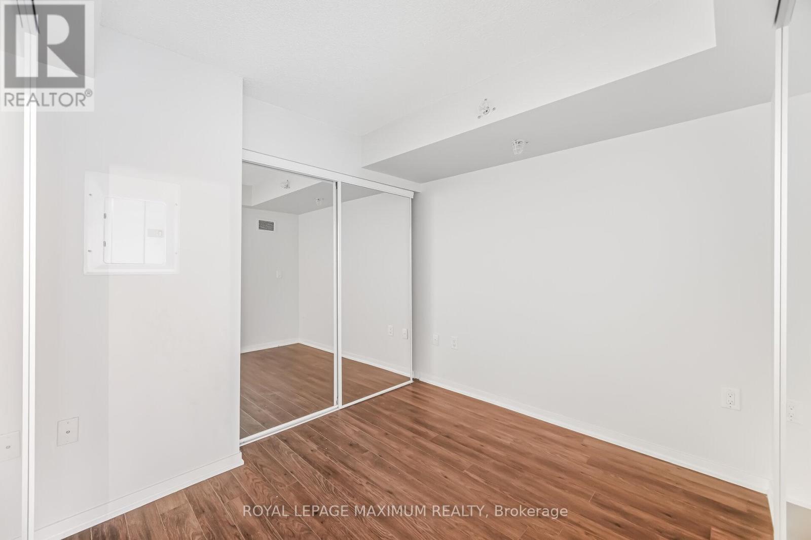 728 W - 36 Lisgar Street, Toronto, Ontario  M6J 0C7 - Photo 17 - C12989918