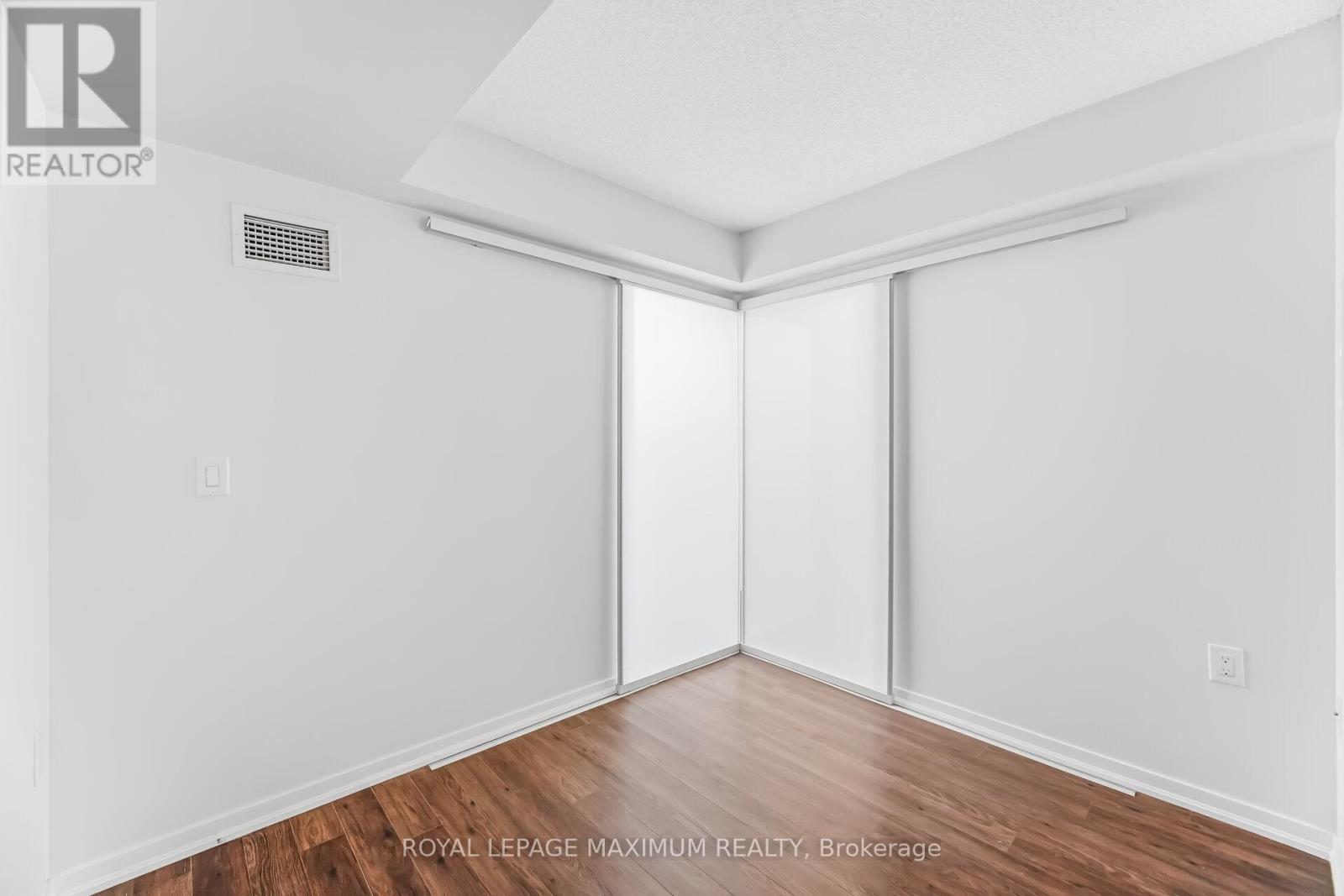 728 W - 36 Lisgar Street, Toronto, Ontario  M6J 0C7 - Photo 18 - C12989918