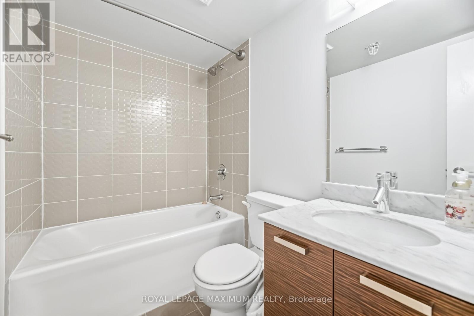 728 W - 36 Lisgar Street, Toronto, Ontario  M6J 0C7 - Photo 20 - C12989918