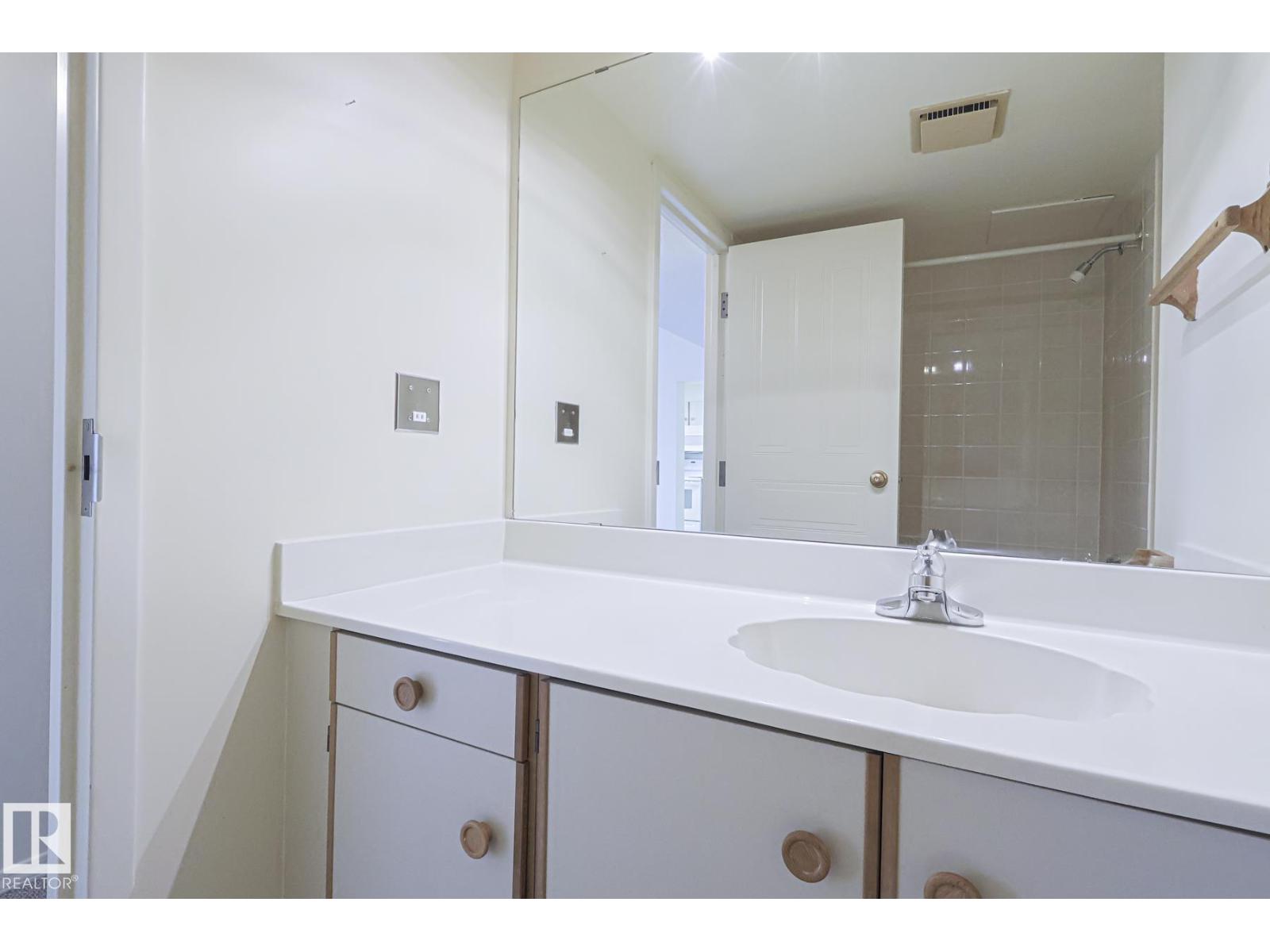 #302 8340 Jasper Av Nw Nw, Edmonton, Alberta  T5H 4C6 - Photo 25 - E4482293