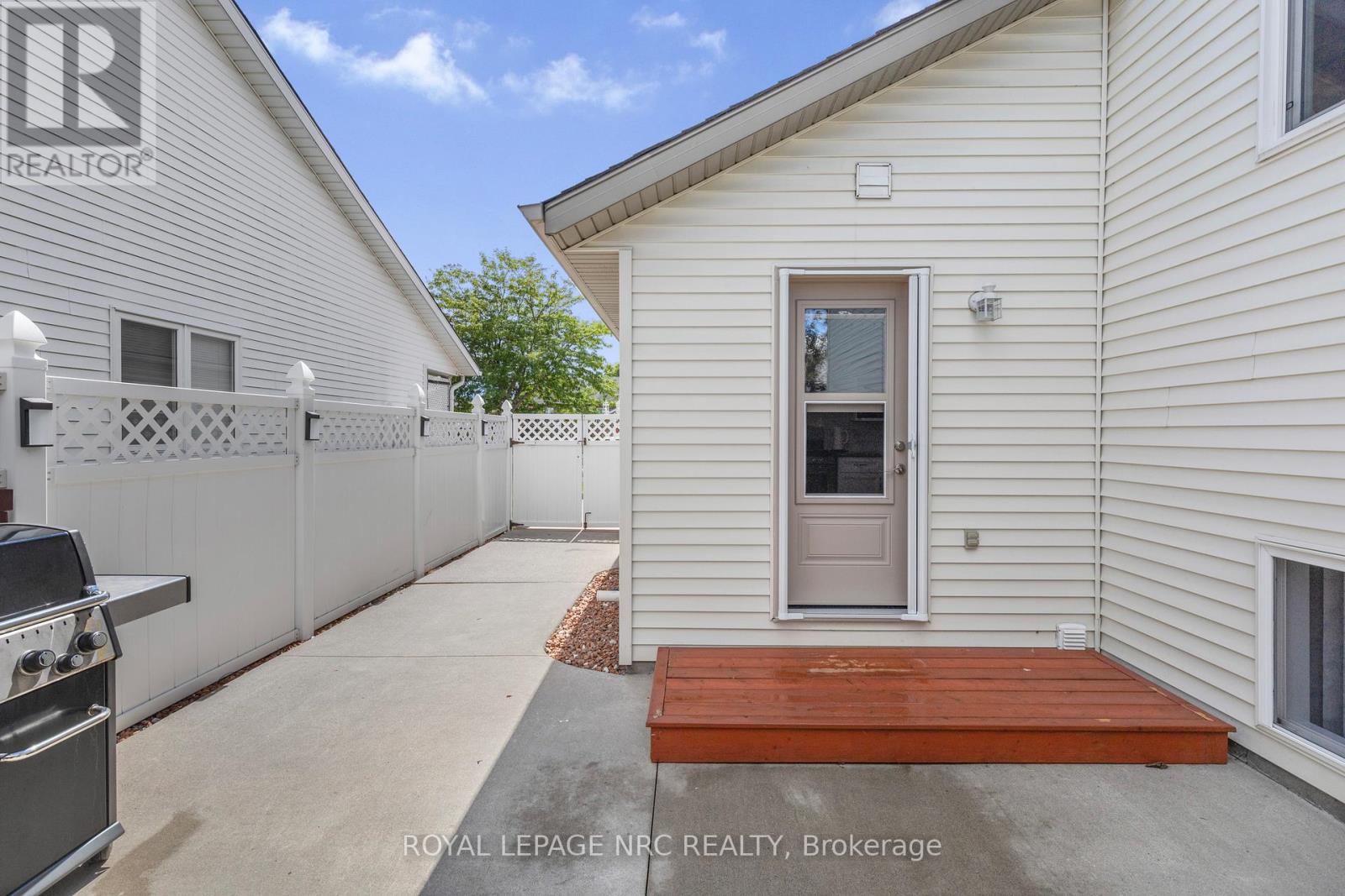 46 Foxhill Crescent, St. Catharines, Ontario  L2S 3V1 - Photo 30 - X12999812