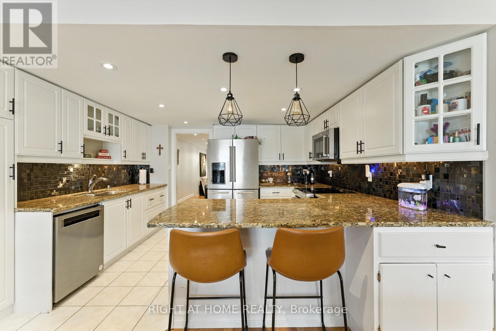 65 Sunvale Place, Hamilton, Ontario  L8E 4Z6 - Photo 13 - X12999864