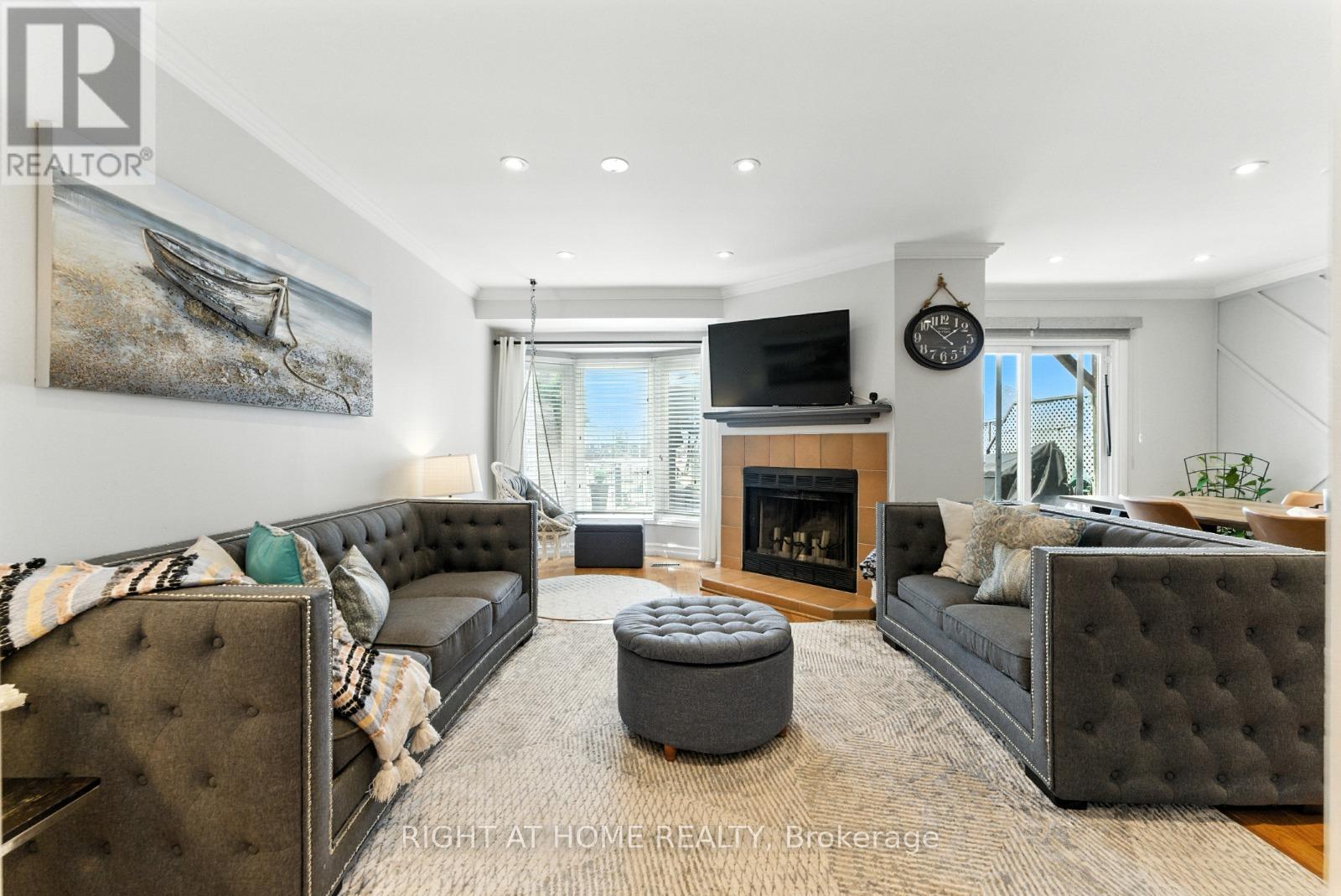 65 Sunvale Place, Hamilton, Ontario  L8E 4Z6 - Photo 7 - X12999864