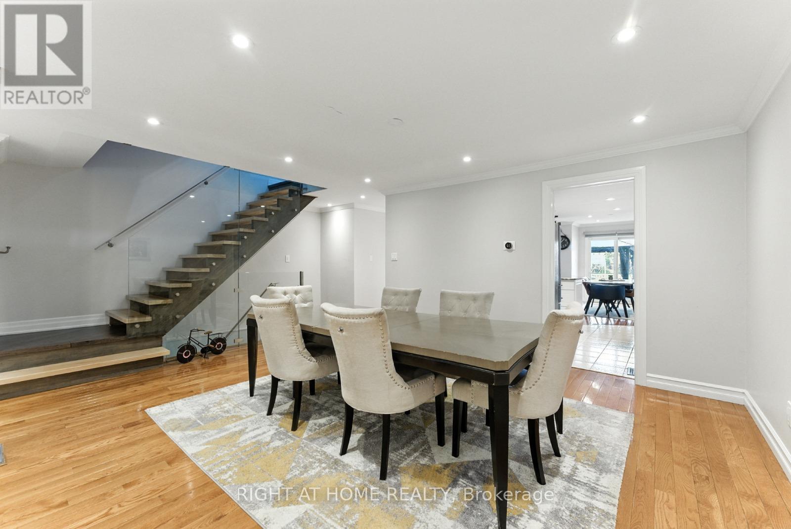 65 Sunvale Place, Hamilton, Ontario  L8E 4Z6 - Photo 8 - X12999864