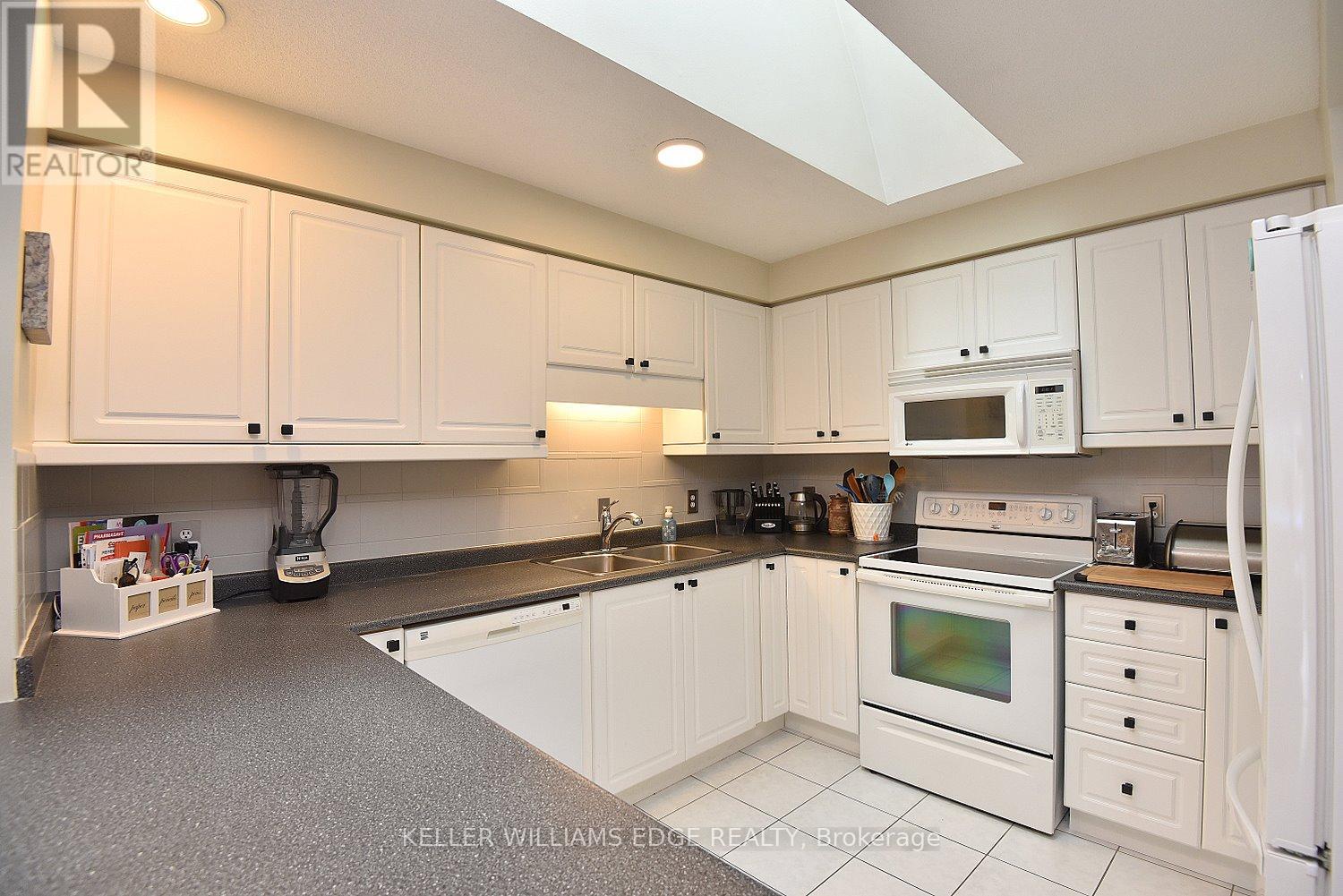 8 - 20 Meadowlands Boulevard, Hamilton, Ontario  L9K 1J5 - Photo 14 - X12999880