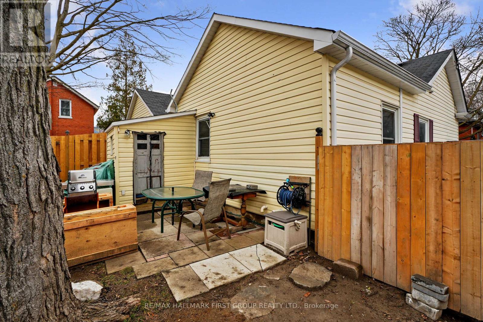 387 / 389 John Street, Cobourg, Ontario  K9A 3T4 - Photo 14 - X12999930