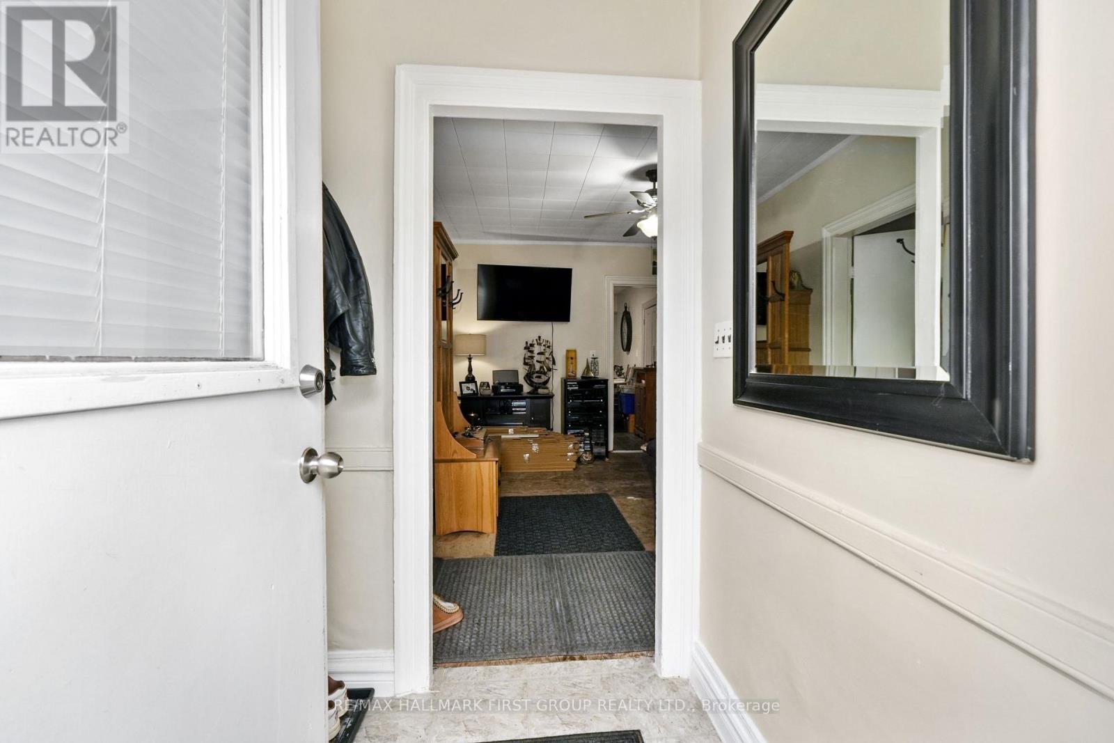 387 / 389 John Street, Cobourg, Ontario  K9A 3T4 - Photo 4 - X12999930