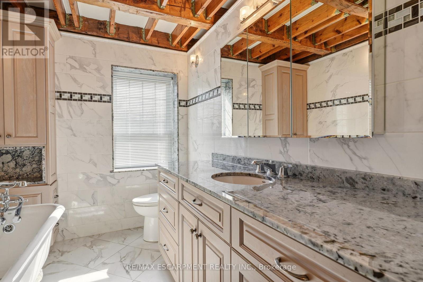 1963 North Shore Road, Haldimand, Ontario  N0A 1K0 - Photo 18 - X12999948