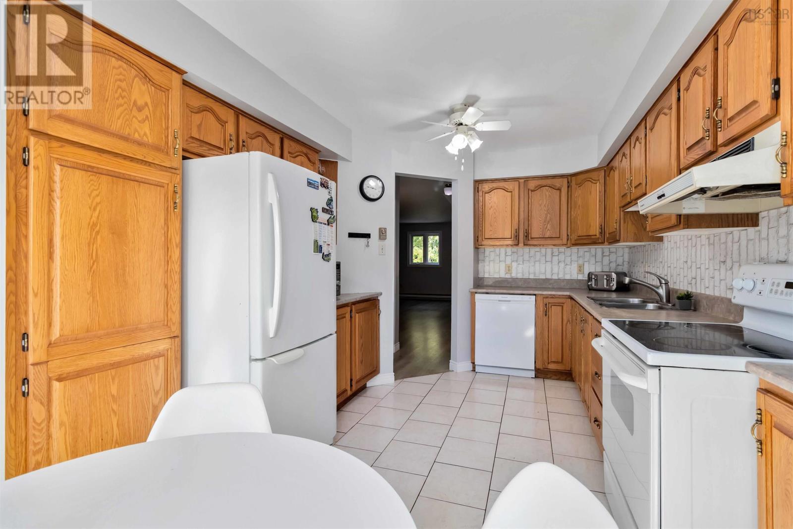 34 Trailwood Place, Halifax, Nova Scotia  B3M 3Y1 - Photo 5 - 202607418