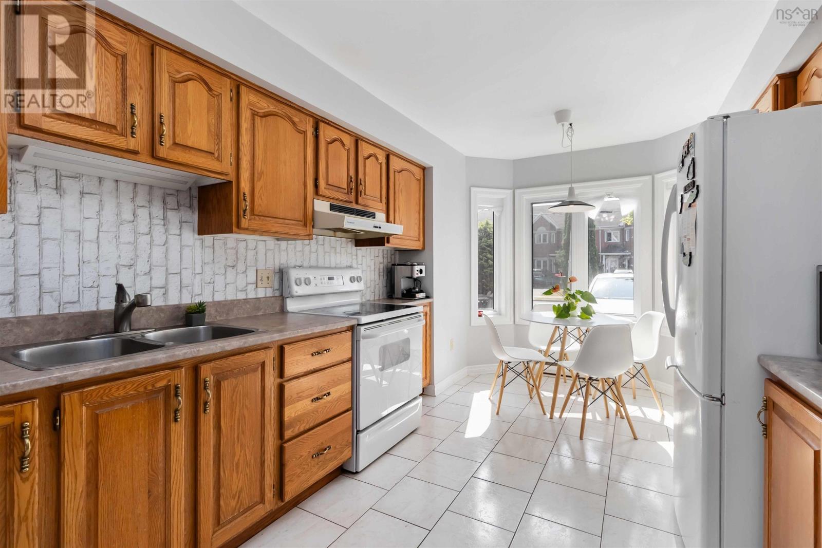 34 Trailwood Place, Halifax, Nova Scotia  B3M 3Y1 - Photo 3 - 202607418