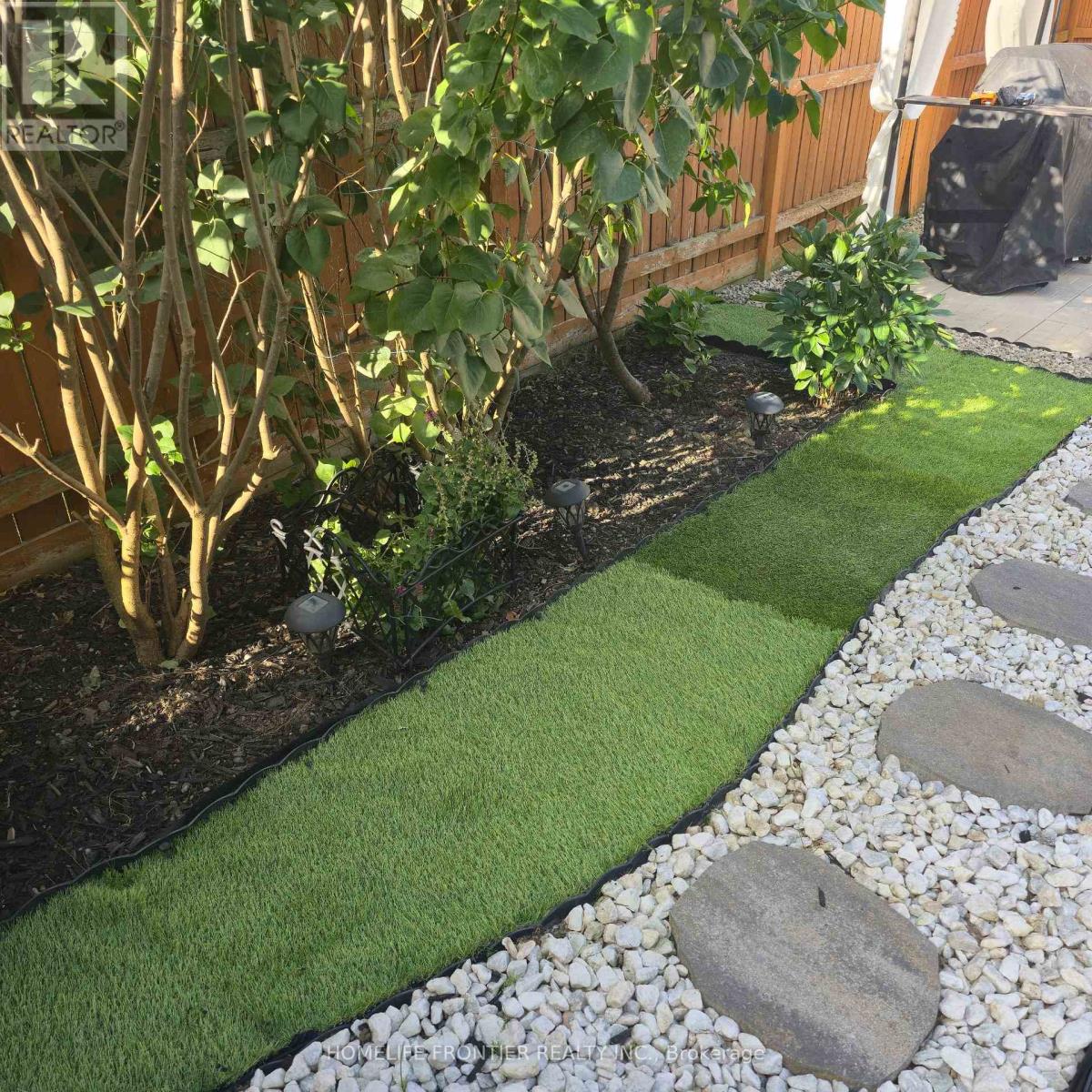 65 West Park Avenue, Bradford West Gwillimbury, Ontario  L3Z 0A7 - Photo 34 - N12998542